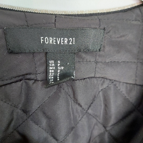 Small Black Crop Bomber Style Forever 21 Jacket - Picture 3 of 9